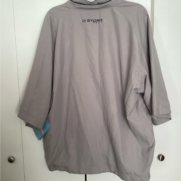 New golf rain shell, Niagara whirlpool golf course. Large Storm Pack - Picture 2 of 4